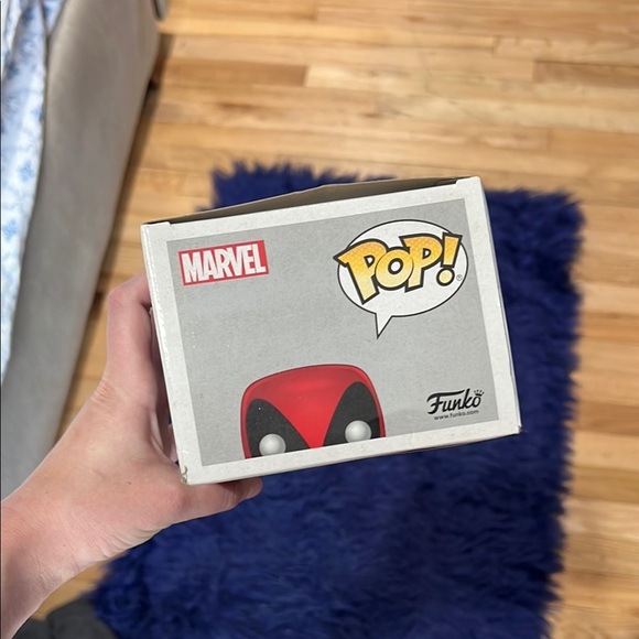 Funko Pop Bedtime Deadpool Figure - Picture 3 of 6